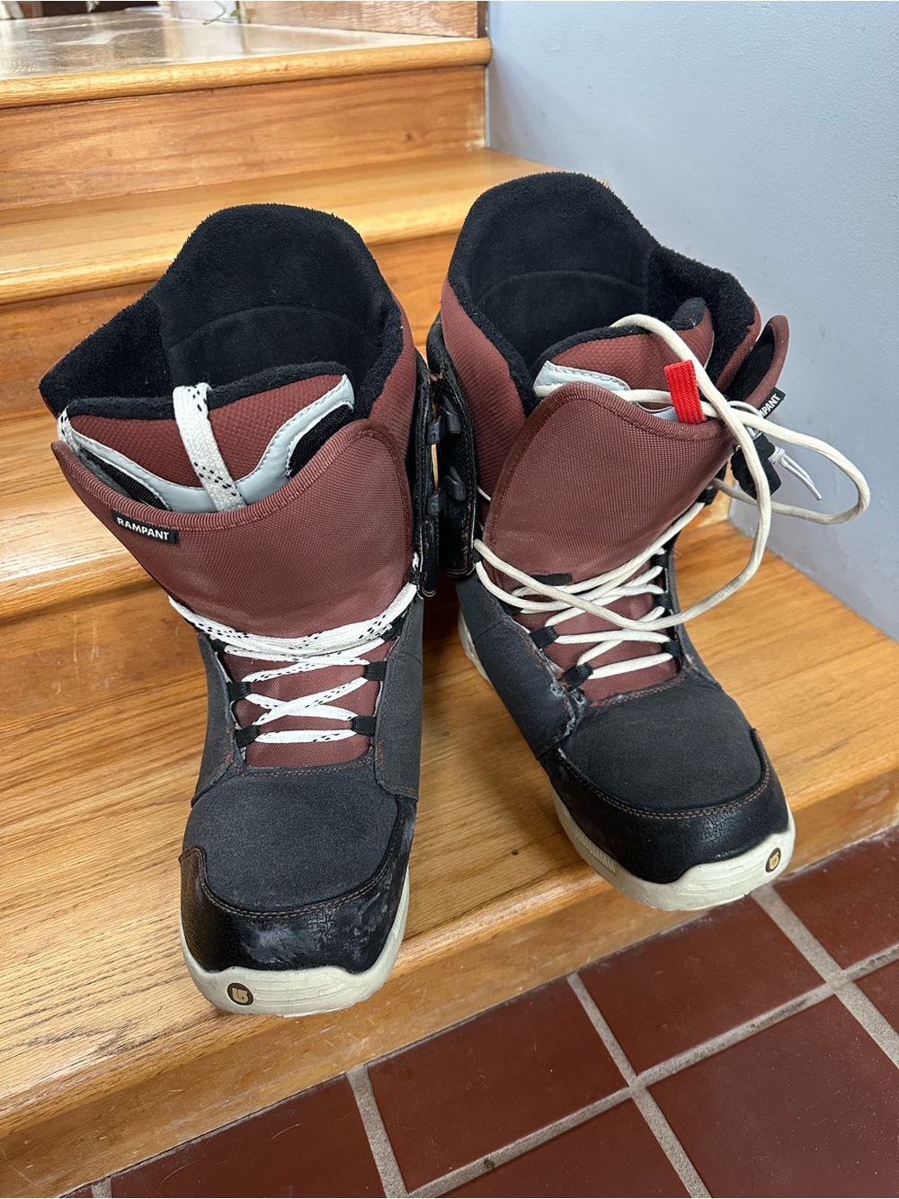 Burton Men's Snowboard Boots in Black and Burgundy